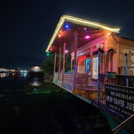 New Silver Jubilee Heritage Group Of Houseboats Srinagar  Exterior photo