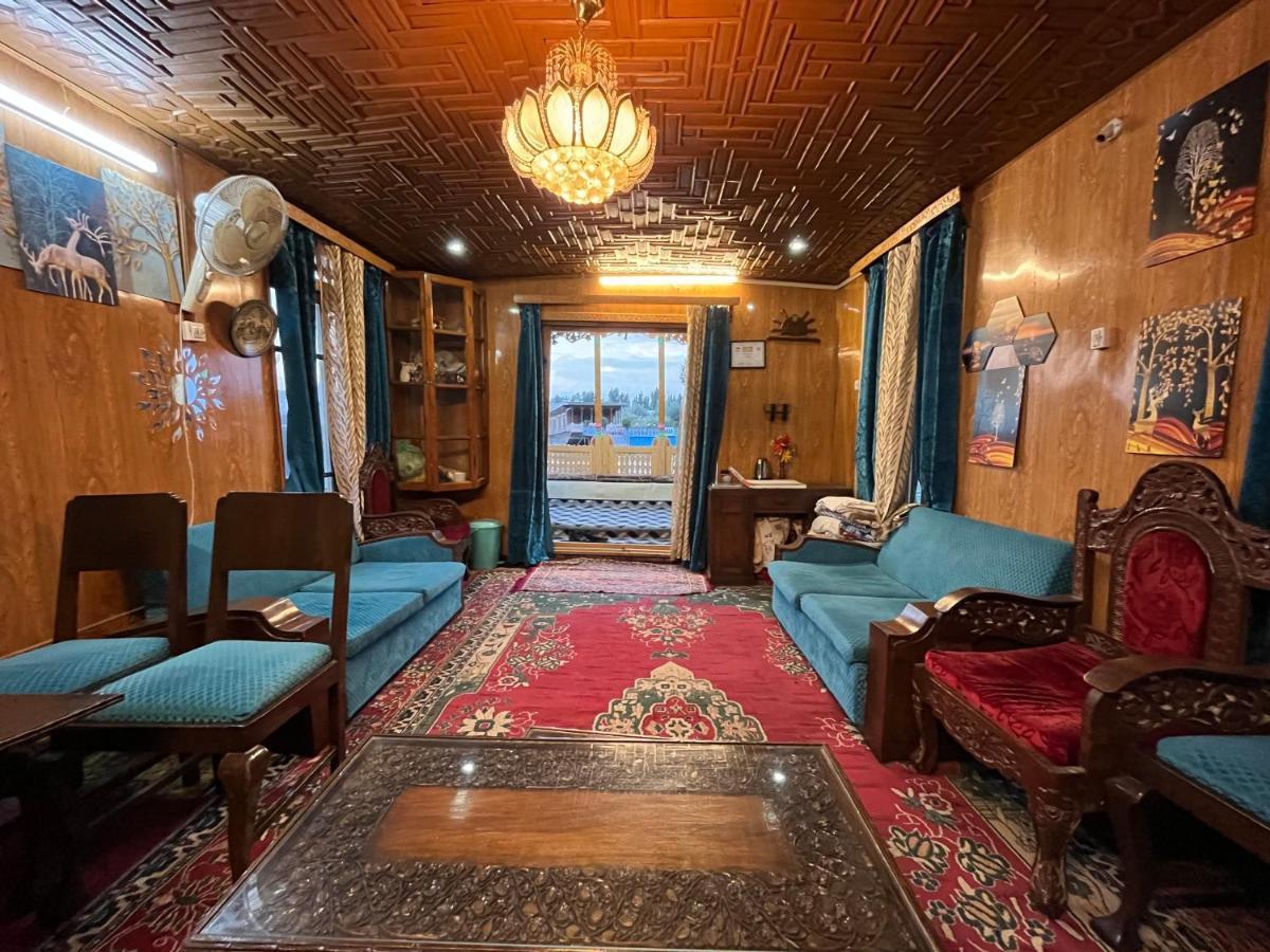 New Silver Jubilee Heritage Group Of Houseboats Srinagar  Exterior photo