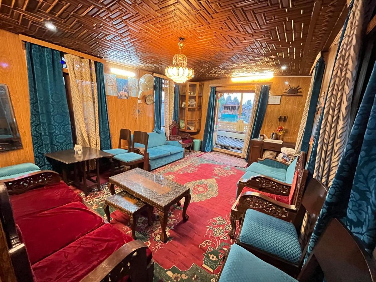 New Silver Jubilee Heritage Group Of Houseboats Srinagar  Exterior photo